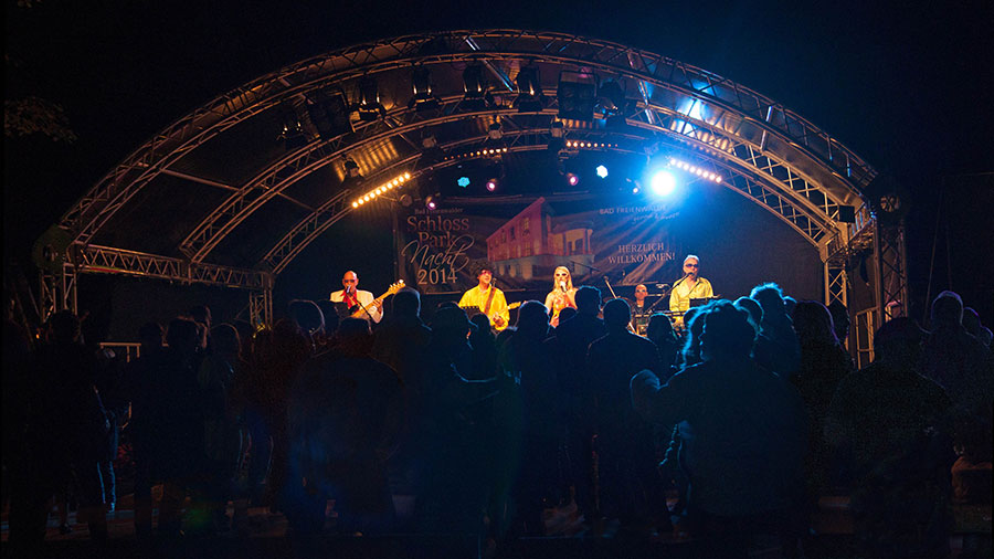 Showband 70Mania zu Gast zur Bad Freienwalder Schlossparknacht